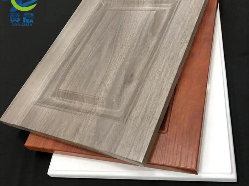 打破傳噴漆贊晨環(huán)保免噴膠吸塑膜